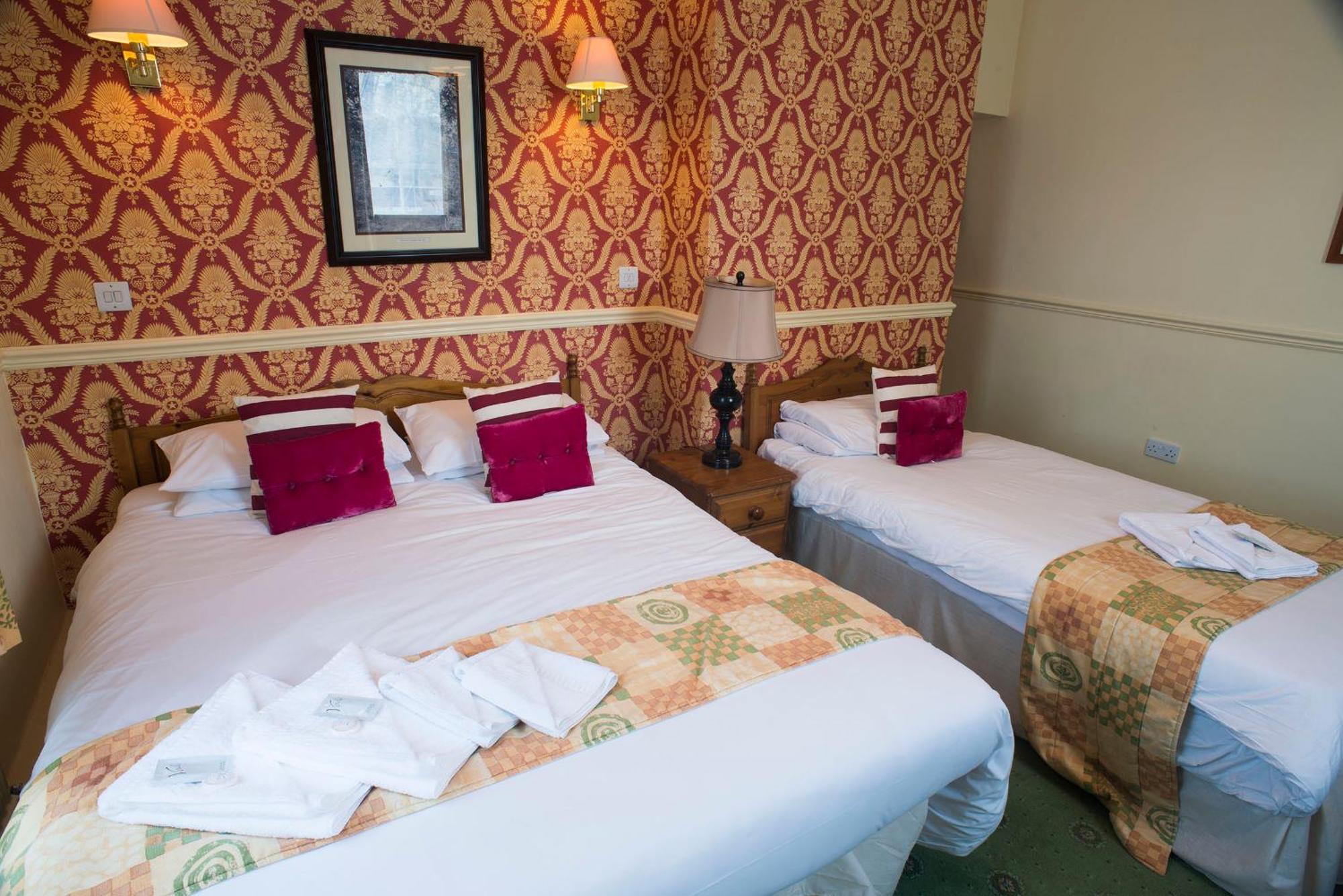 Station Hotel Глостер Экстерьер фото